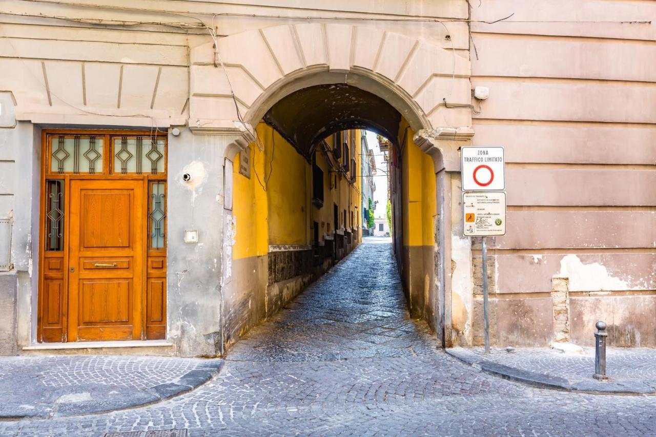 Calascione Apartments By Wonderful Italy Naples Exterior photo